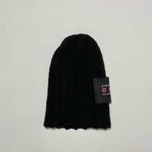 Load image into Gallery viewer, HANDMADE BEANIES <3