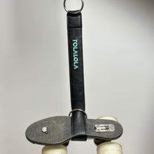 Load image into Gallery viewer, Rolalola Vegan Leather Skate Leash (SALE!!! now 30€ from 45)