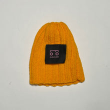 Load image into Gallery viewer, HANDMADE BEANIES <3