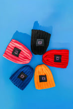 Load image into Gallery viewer, HANDMADE BEANIES <3
